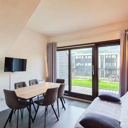 3p Duplex, Terrasse, Piscine/spa, Ski/parking, Foret - Fr-1-425-138 Apartment *
